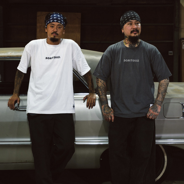 TRADMAN'S TORAICHI × DOGTOWN TEE 詳細画像